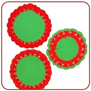 1Set of 3 Handmade Christmas Doilies | Green & Red Crochet Placemats | NEW